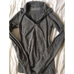 Victoria’s Secret Sport VSX Pullover